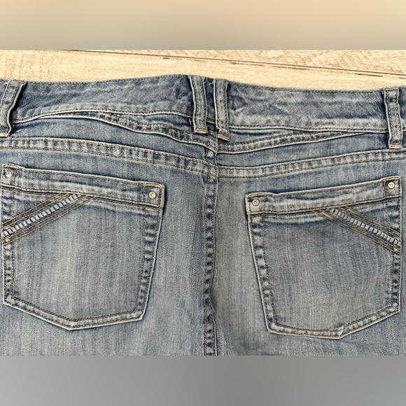 White House Black‎ Market Denim Skirt - Picture 6 of 6